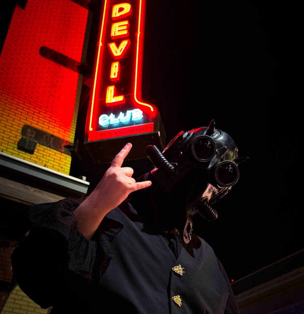 Album cover for “Mor”