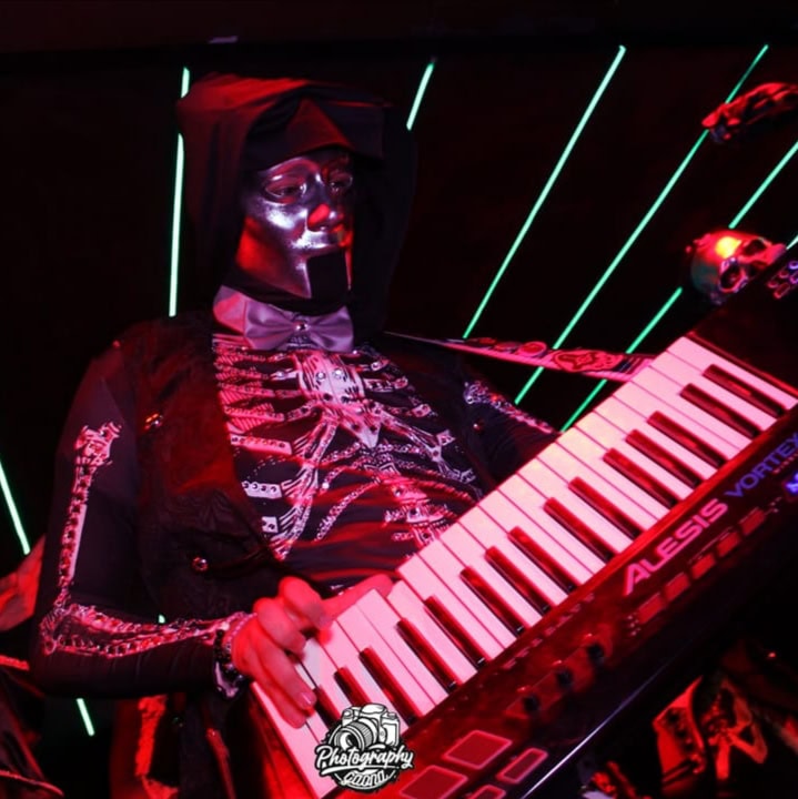 Album cover for “Richard”