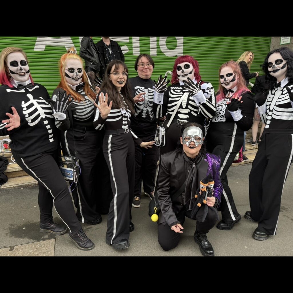 Album cover for “Lozz”