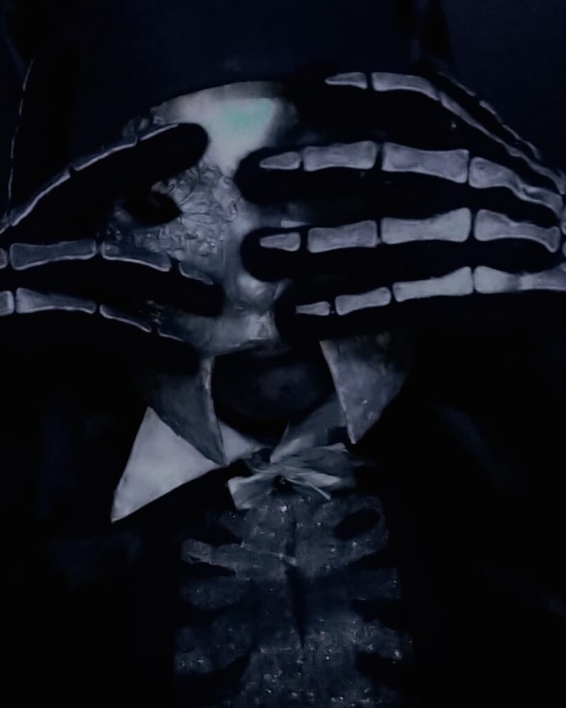 Album cover for “Maki”