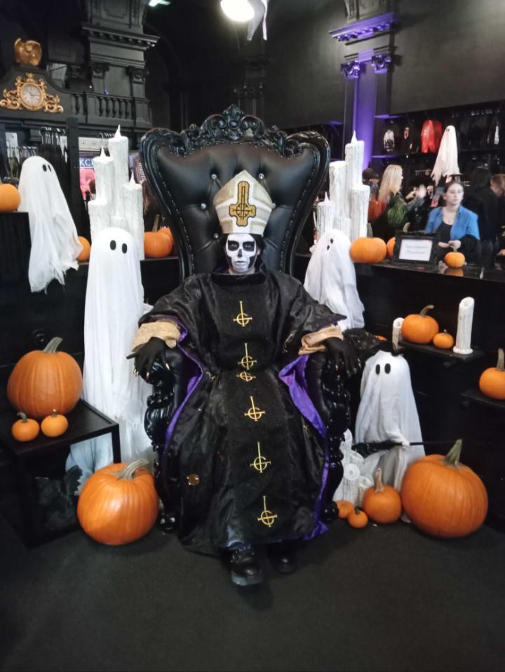 Album cover for “Dominique”